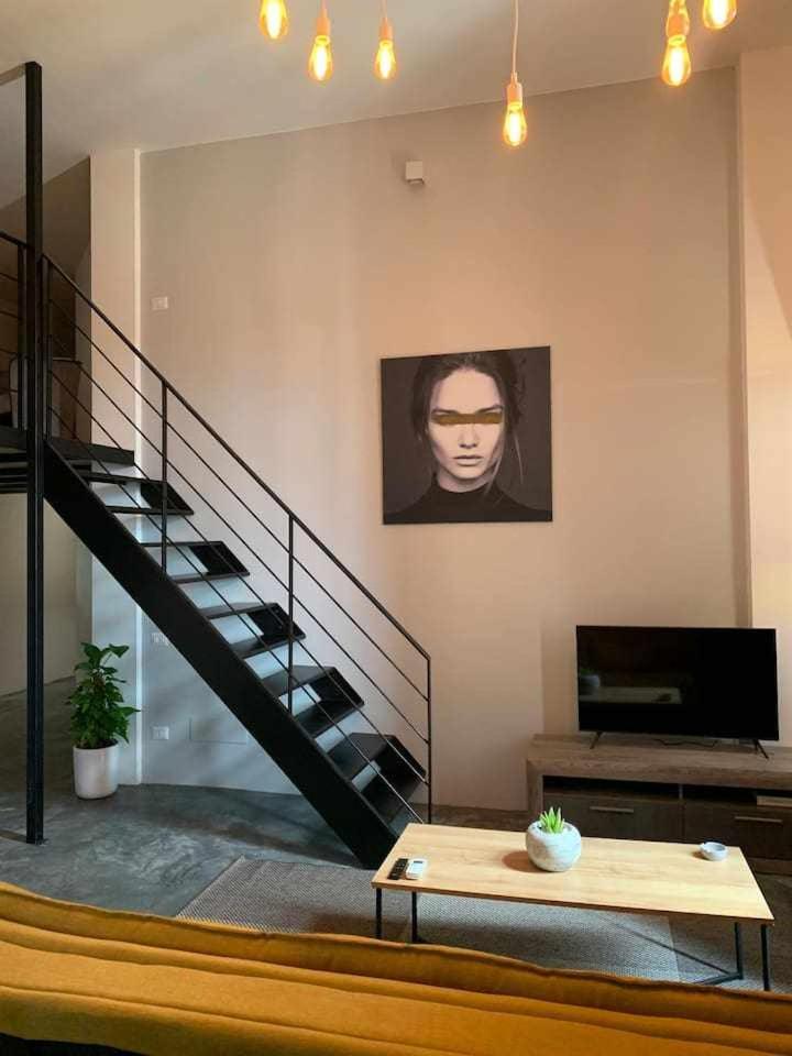 شقة My Exclusive Cavour Loft Da Sogno A كالياري المظهر الخارجي الصورة